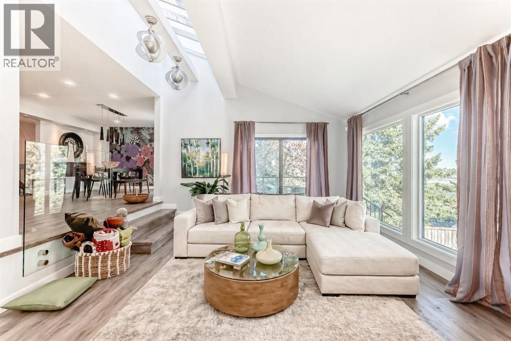 22 Coach Manor Terrace SW