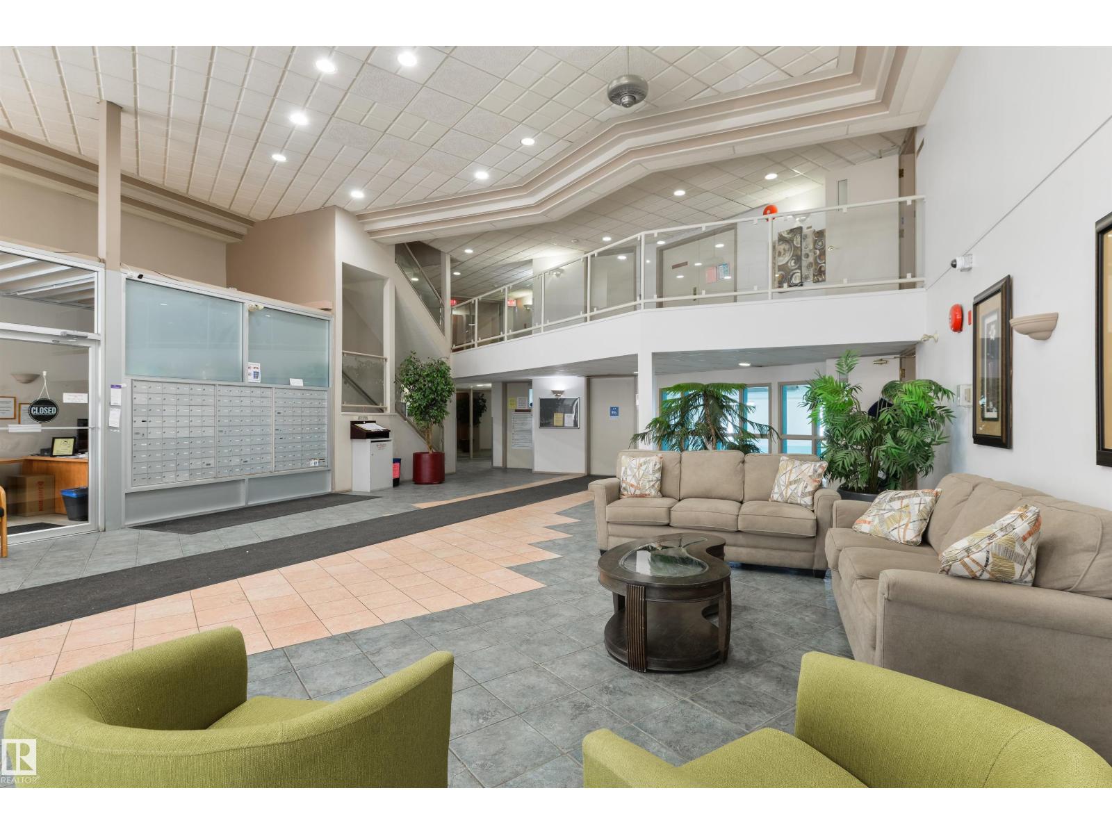 #232 15499 CASTLE DOWNS RD NW