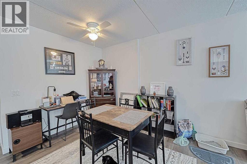 1101, 2200 Woodview Drive SW