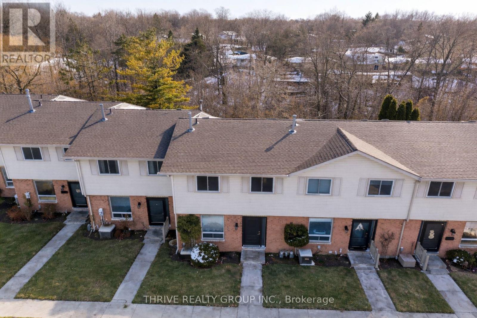 3 - 80 ACORN CRESCENT