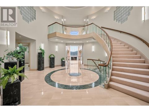 828 BEACHVIEW DRIVE North Vancouver BC V7G1R1