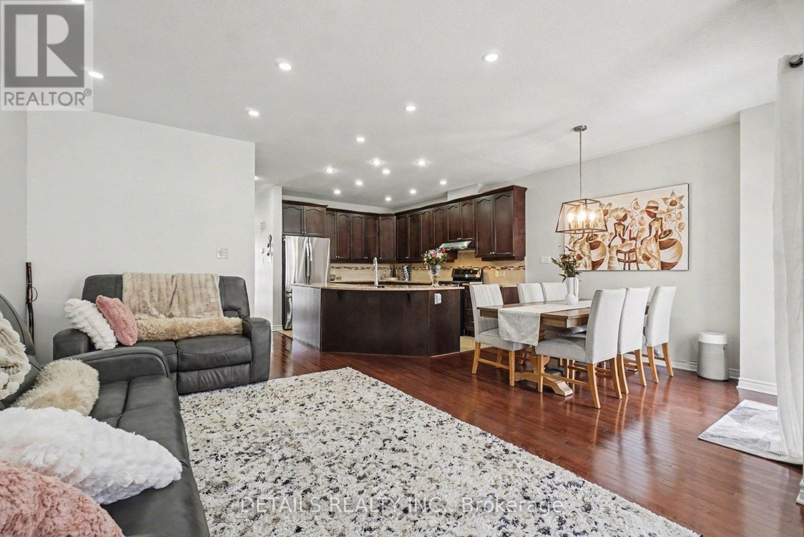 112 WHISPERING WINDS STREET