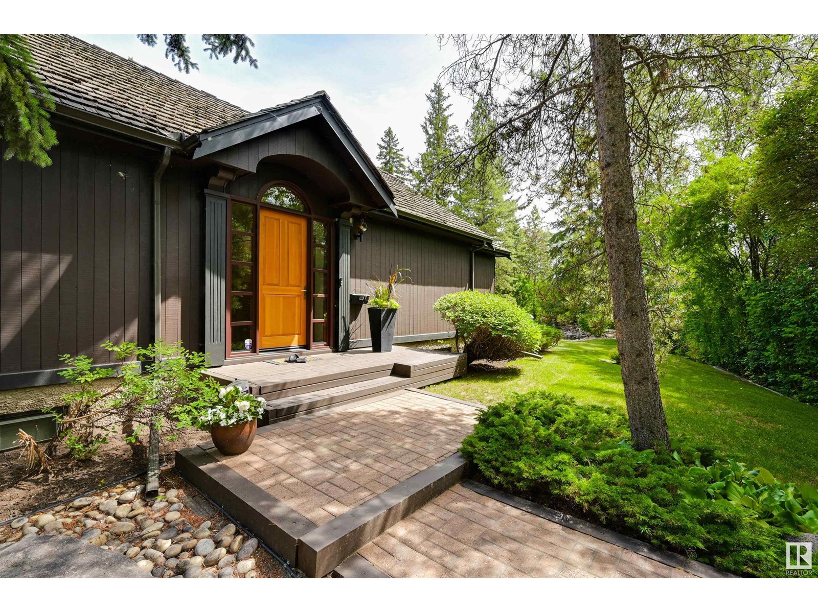 14232 RAVINE DR NW