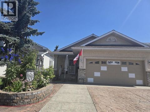 180 Hidden Vale Close NW Calgary AB T3A5C7