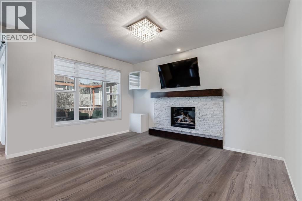 425 Auburn Bay Drive SE