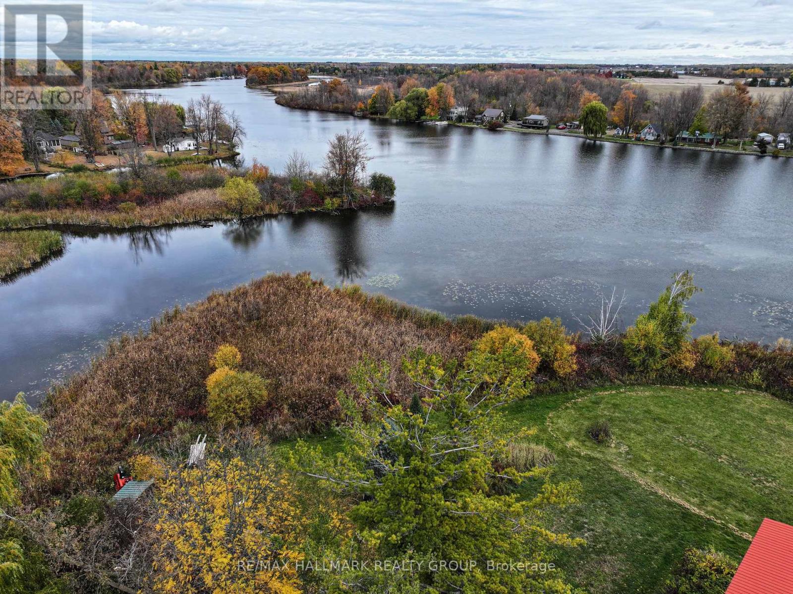 6763 RIDEAU VALLEY DRIVE S