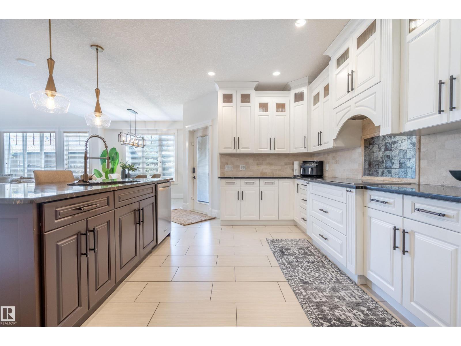 #20 10550 ELLERSLIE RD SW