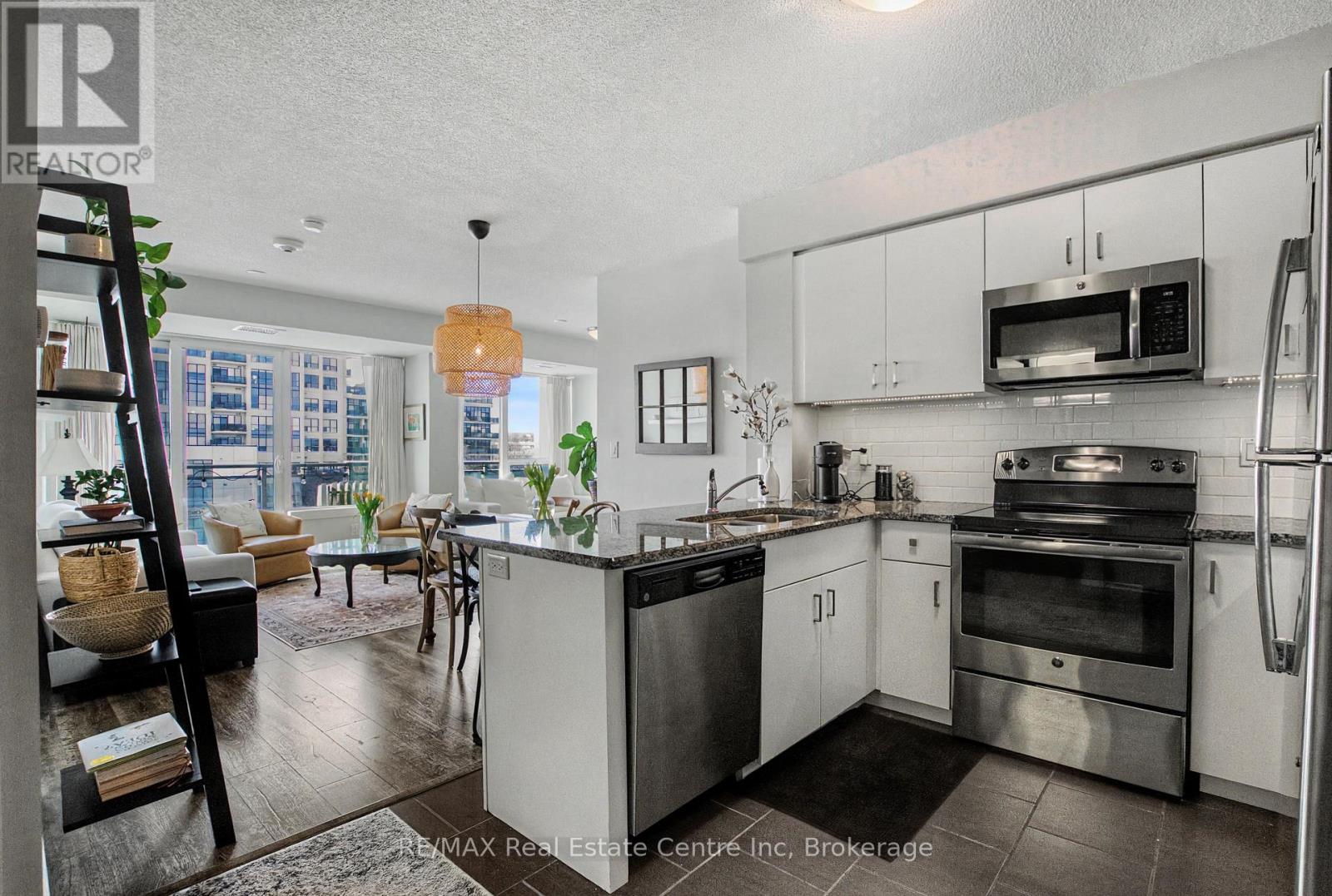 505 - 53 ARTHUR STREET S