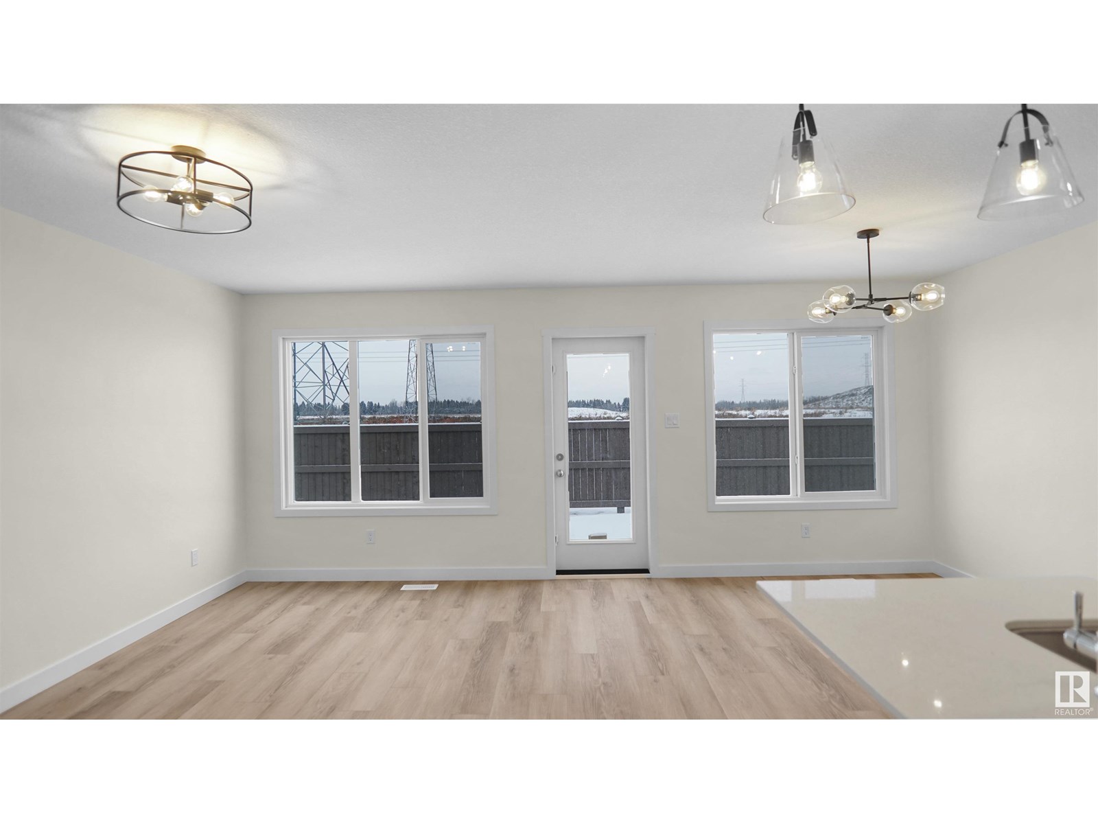 8899 Carson WY SW