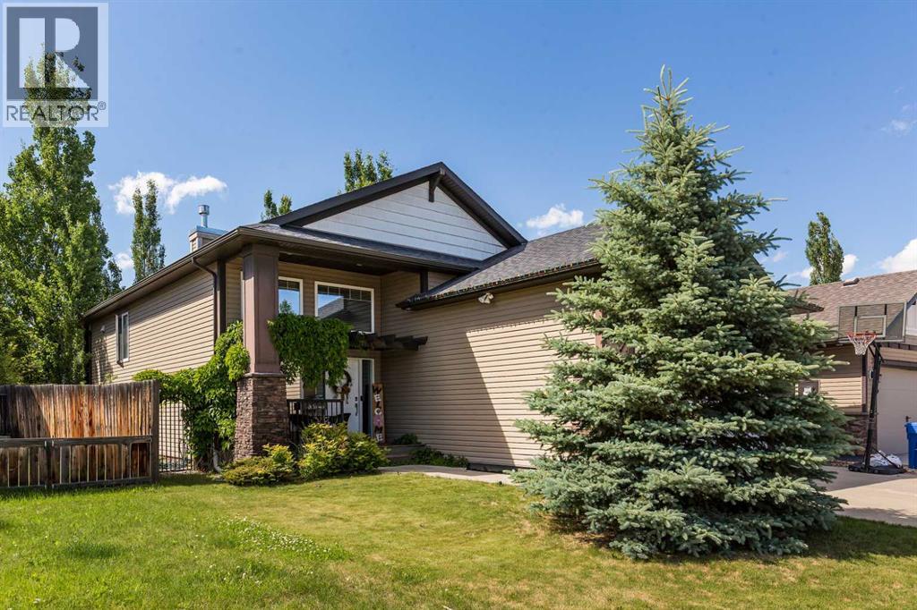 8 Riverton Crescent W