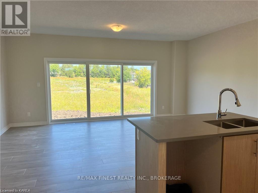 192 HERITAGE PARK DRIVE