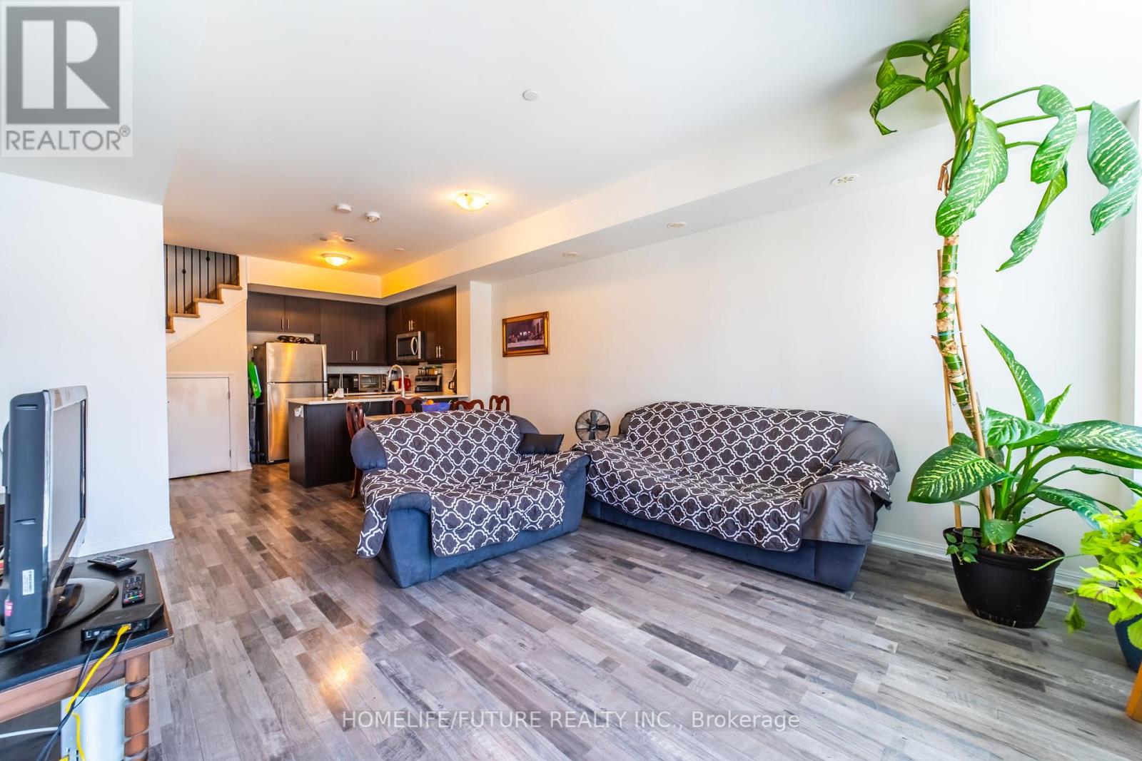 413 - 1460 WHITES ROAD