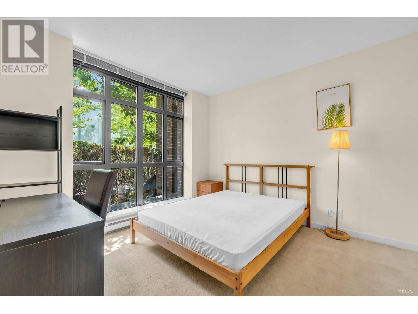 4 6351 BUSWELL STREET