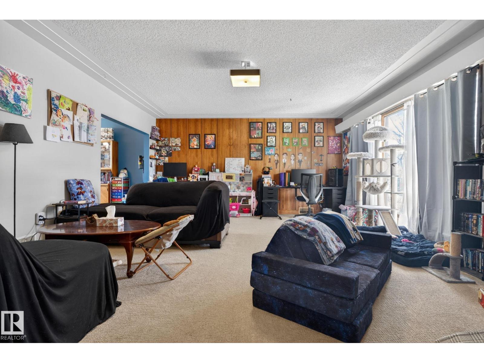 11227 103 ST NW