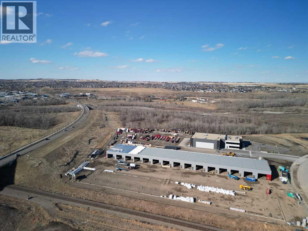 18 & 26, 25 Southbank Crescent