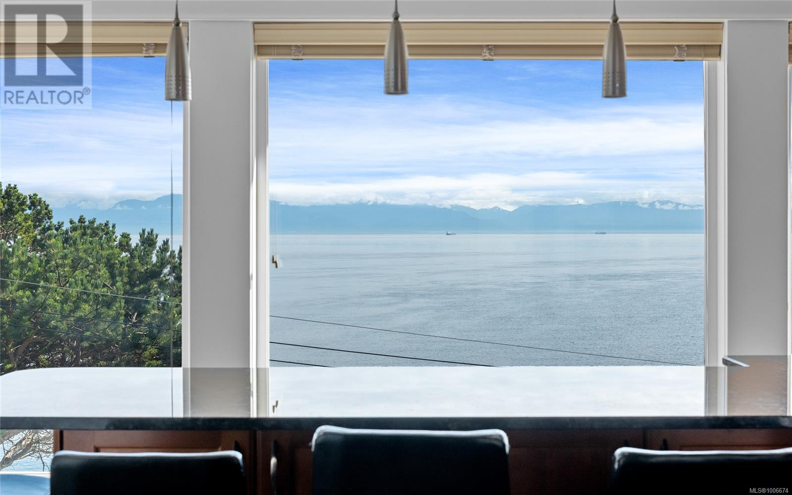 488 Beach Dr