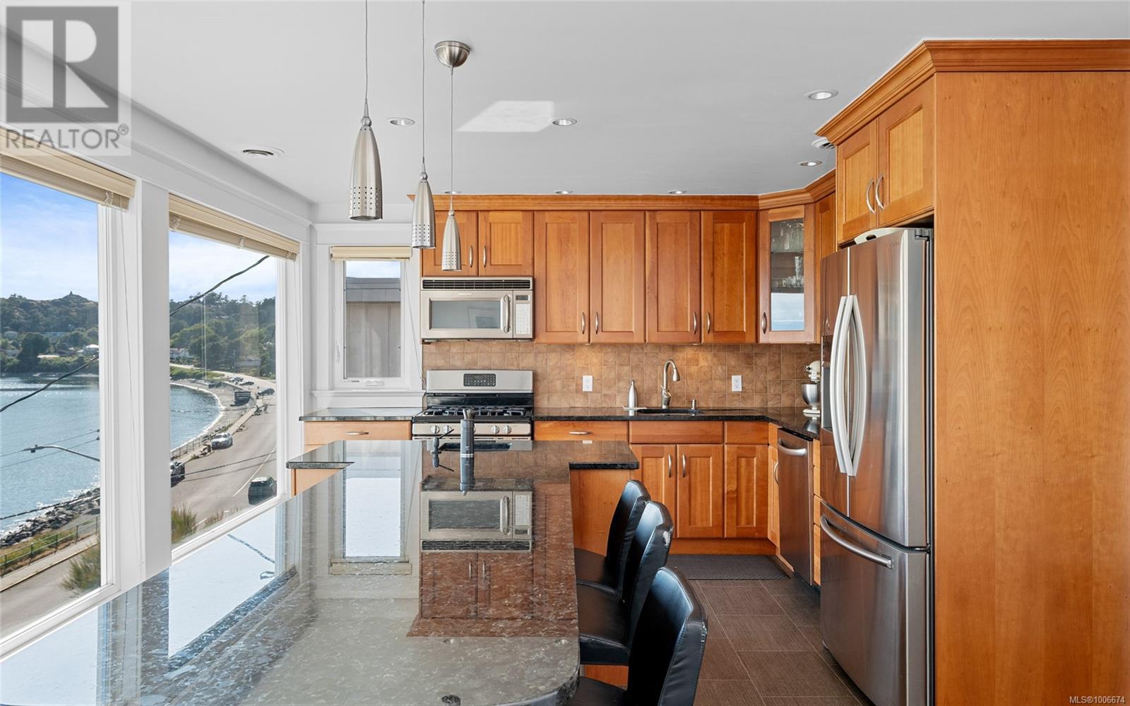 488 Beach Dr
