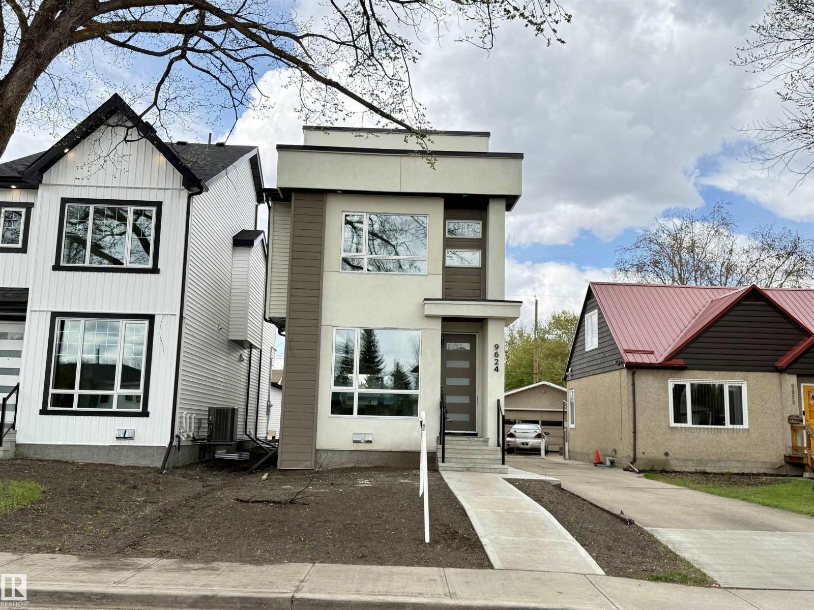 9624 86 ST NW