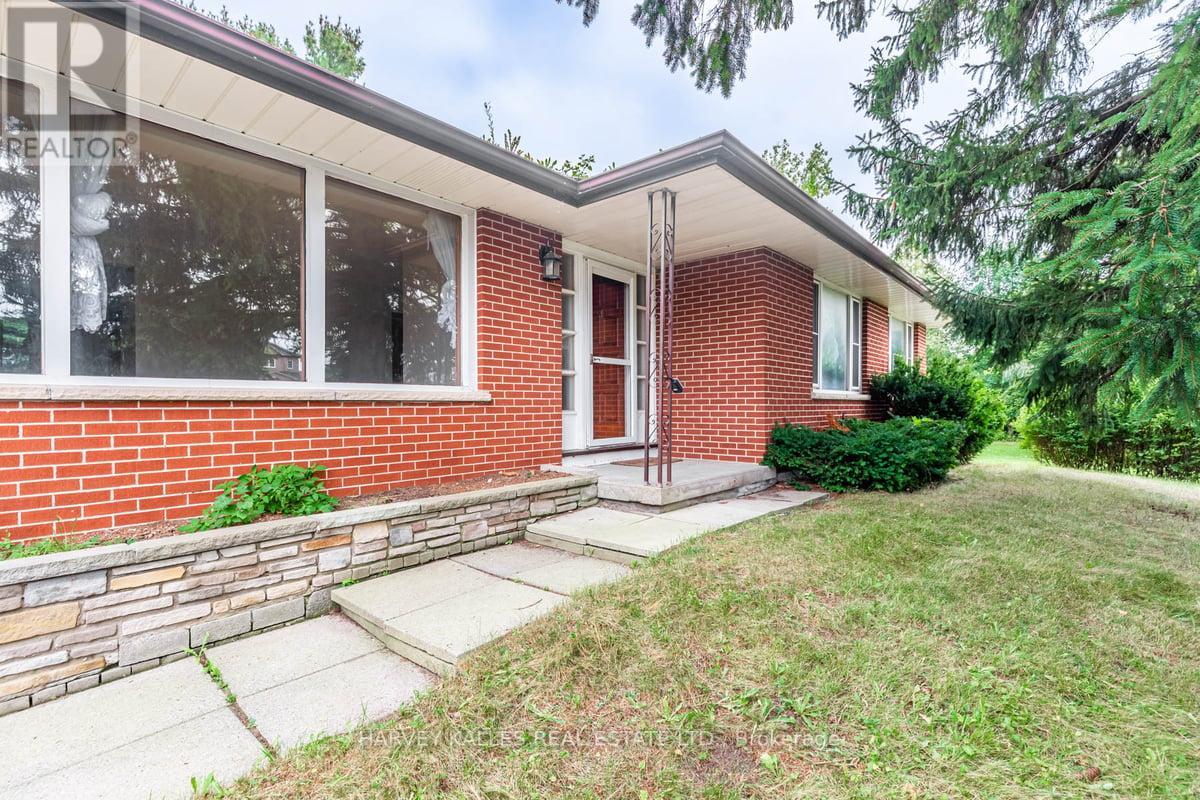 Photo 1 of 18 — 601 Townline Road North, Clarington, ON L1E2J4
