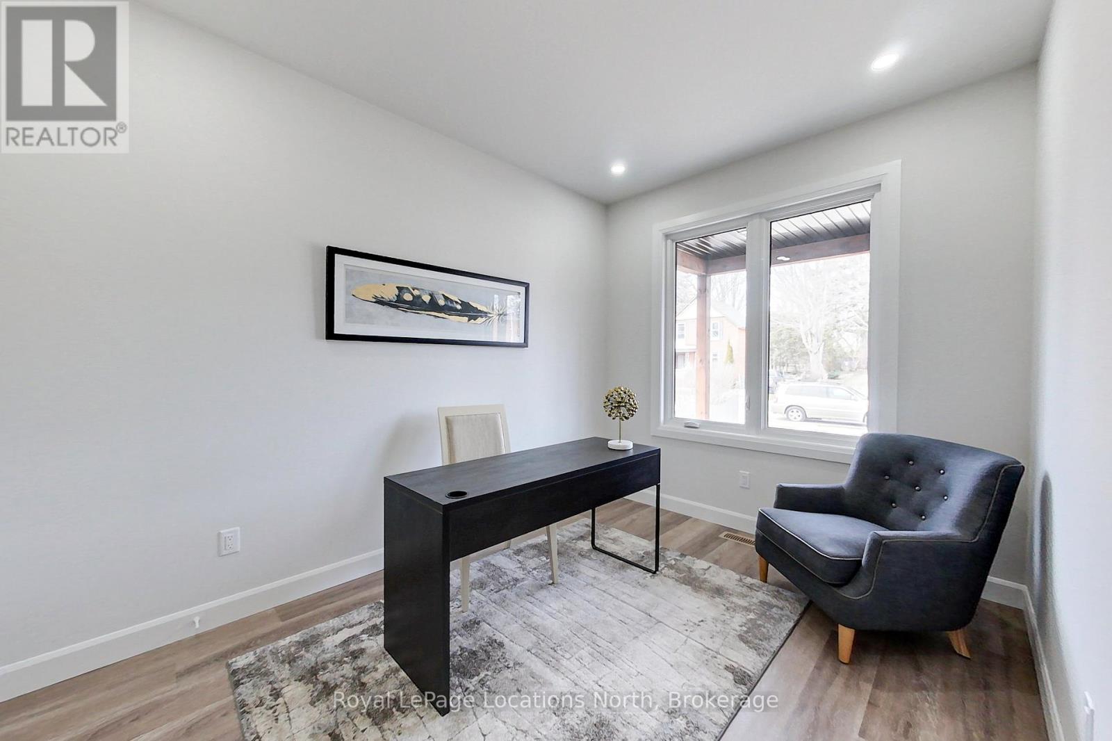 145 BOUCHER STREET E