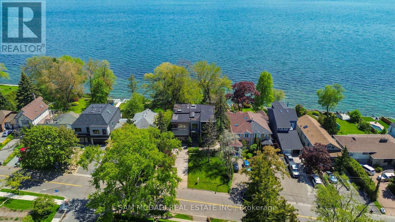 67 LAKE PROMENADE