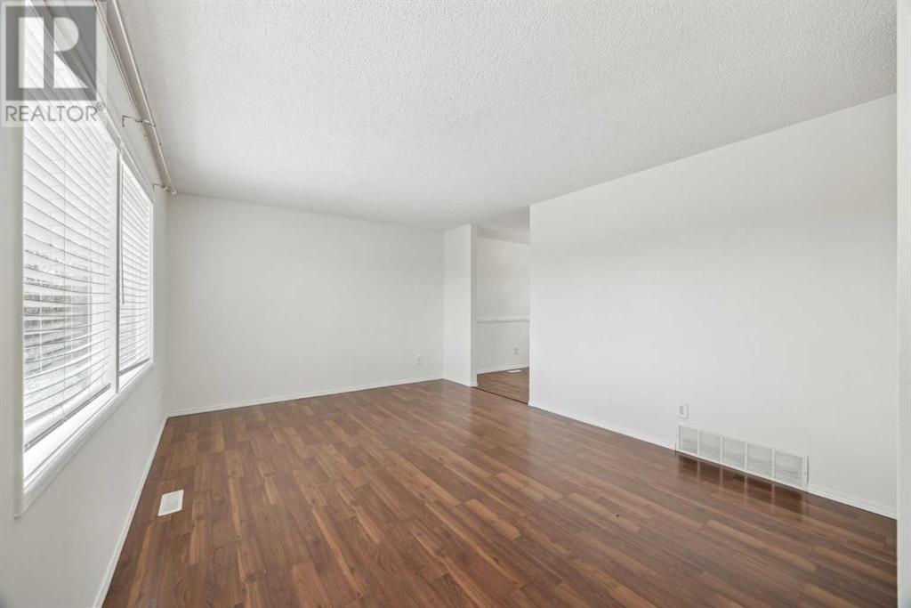 315 Maitland Hill NE