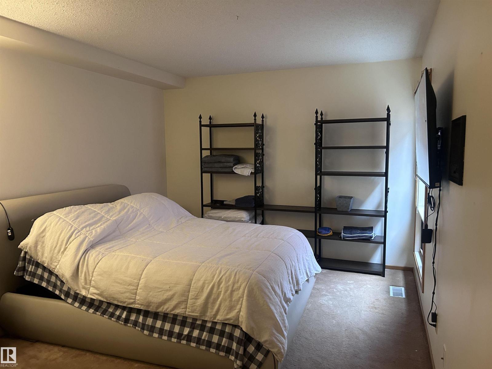 #23 500 LESSARD DR NW