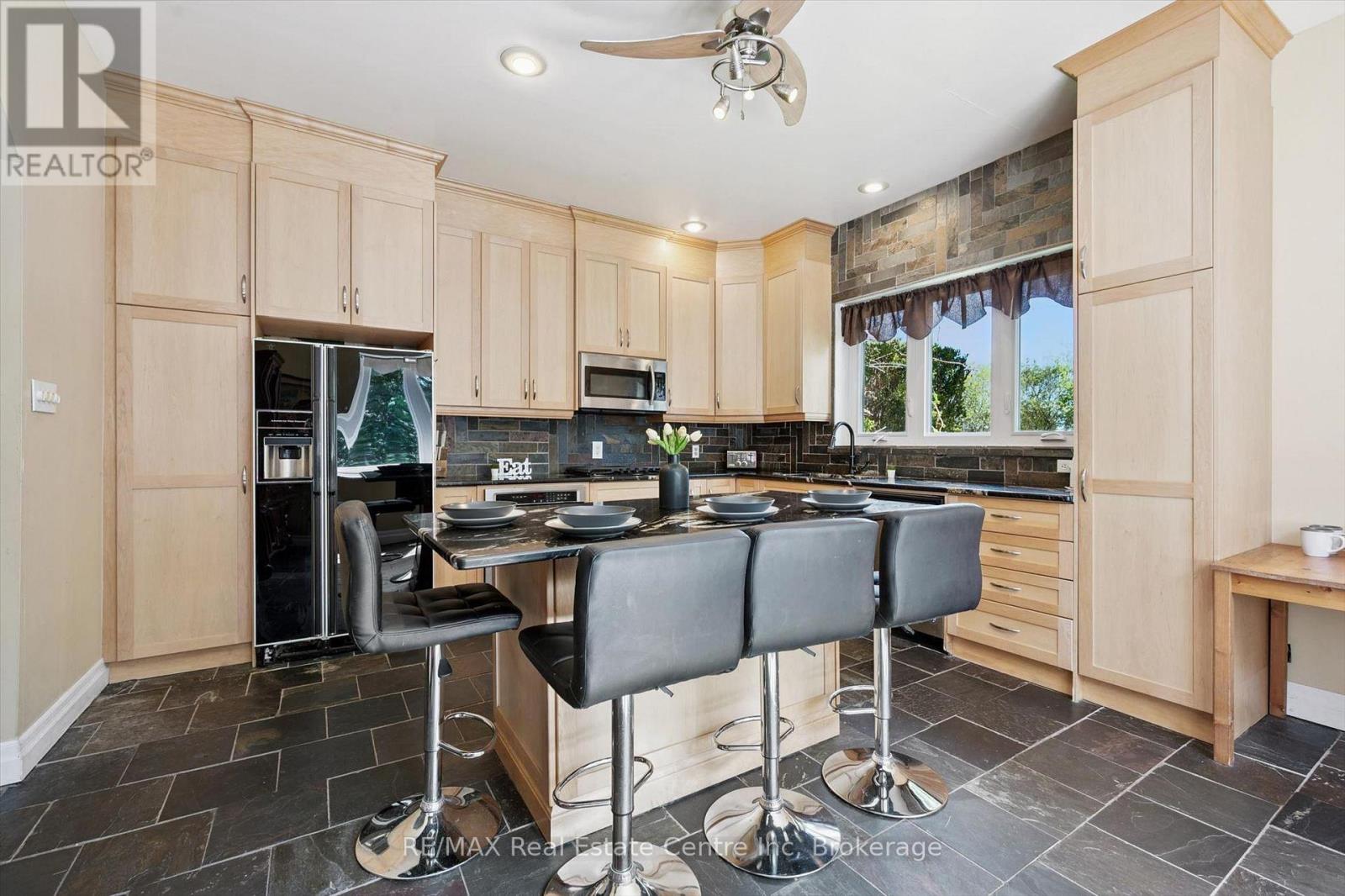6594 FORESTELL ROAD