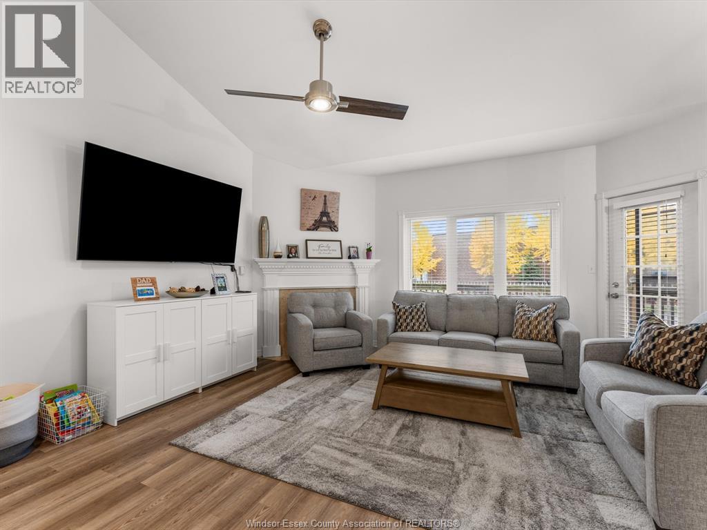 381 TUSCANY CRESCENT