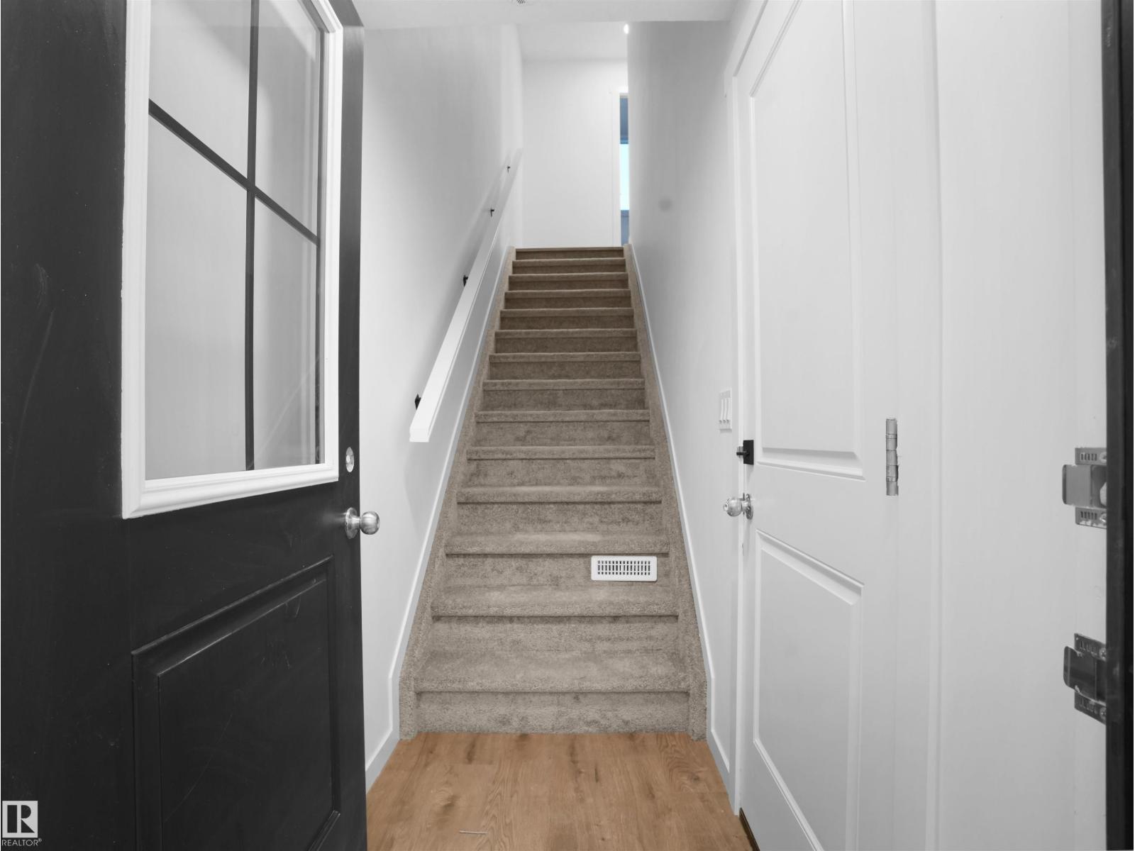 #67 525 Secord BV NW