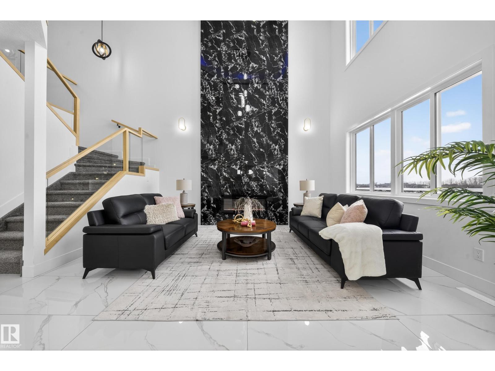 211 Crystal Creek Drive NW