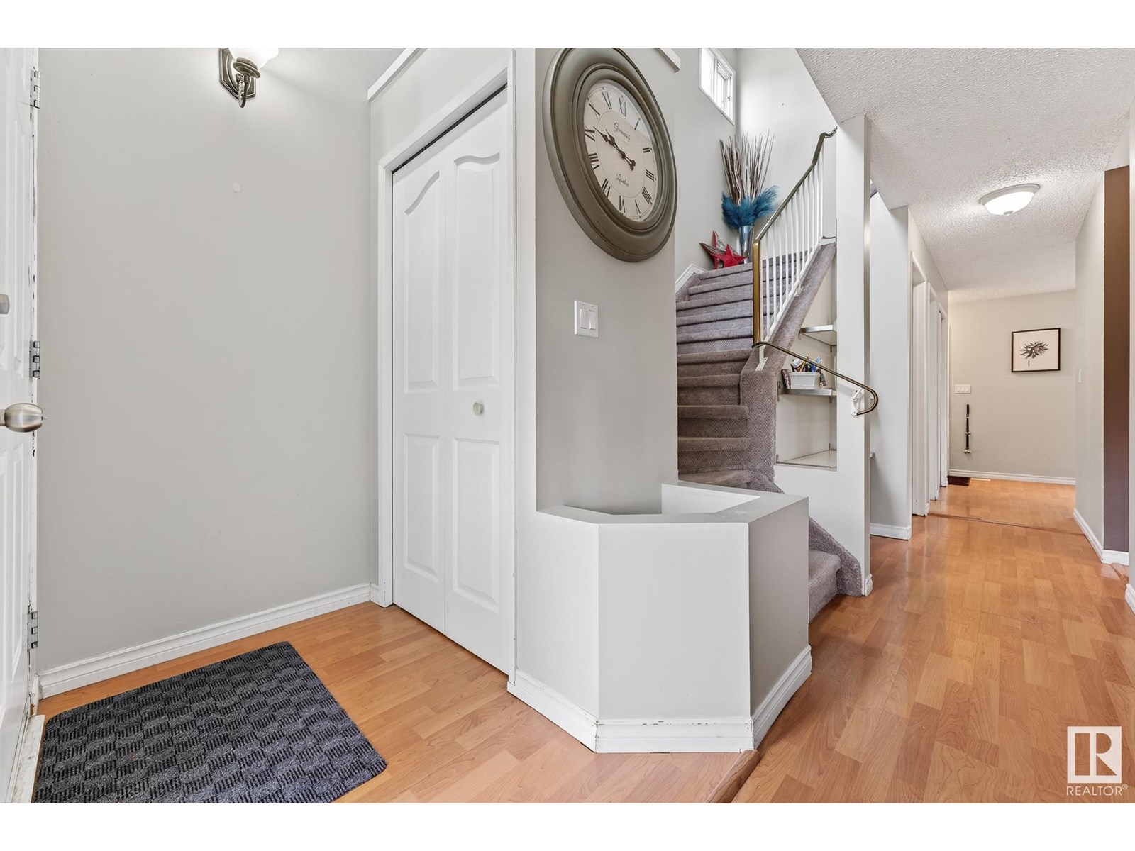 3512 42A AV NW