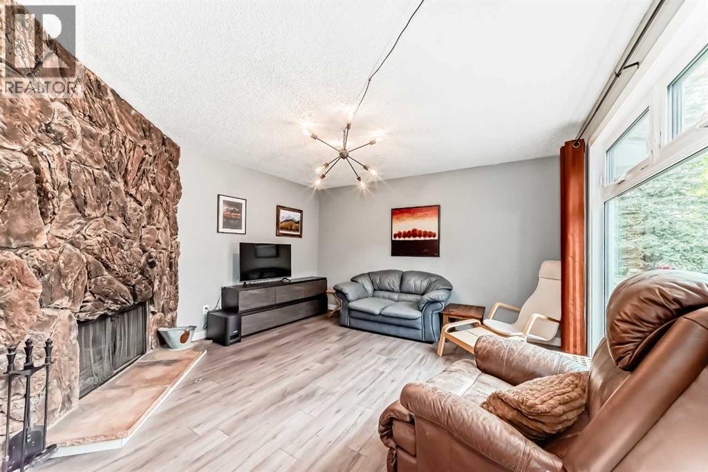 6739 Coach Hill Road SW