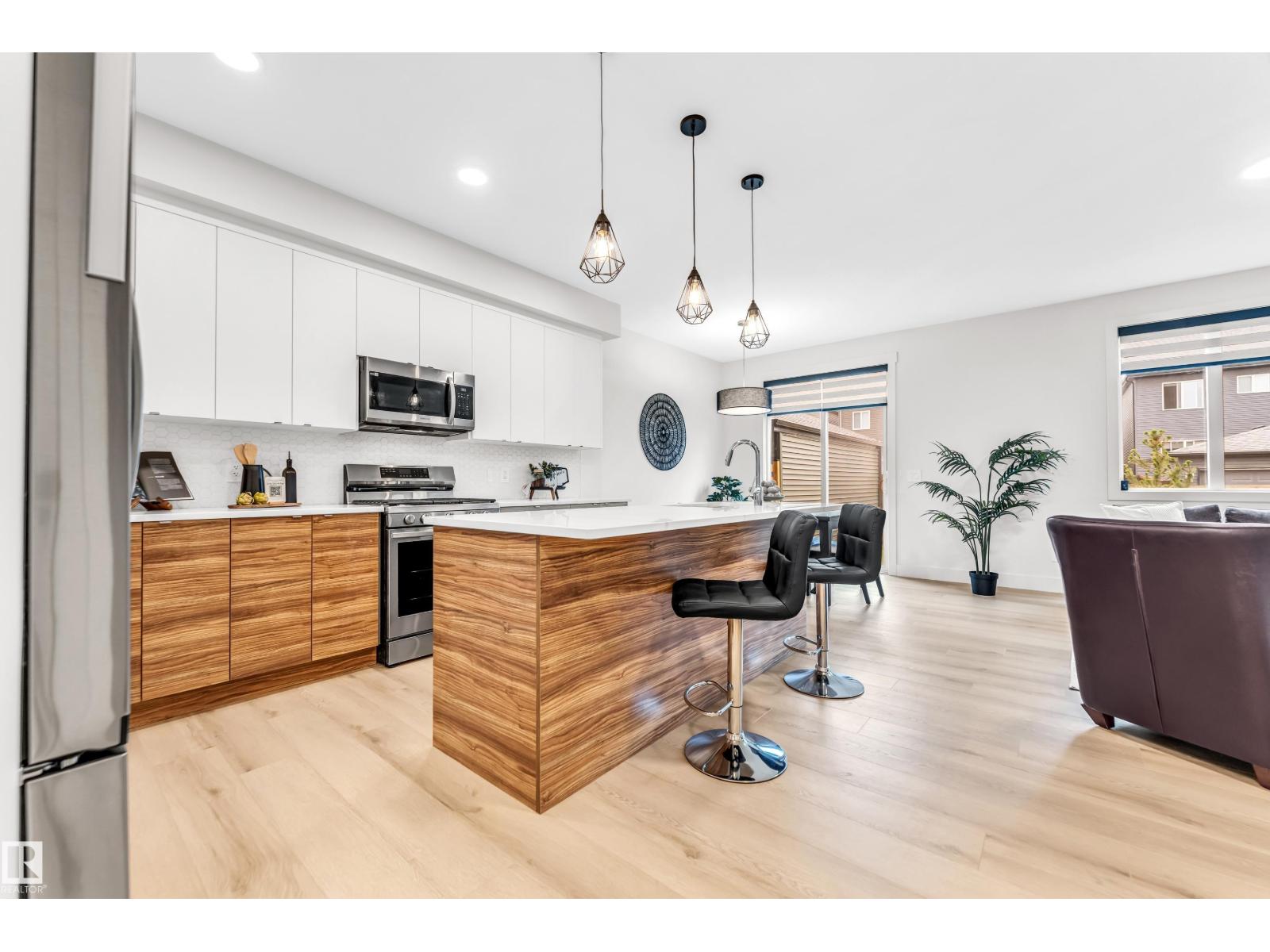 42 CERBAT CRESCENT CR