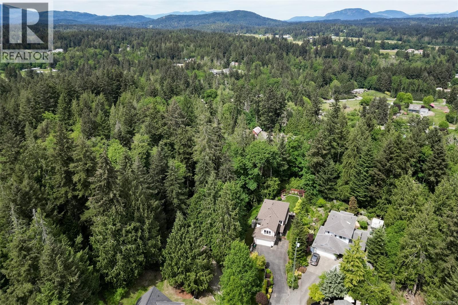 1143 Fern Ridge Dr
