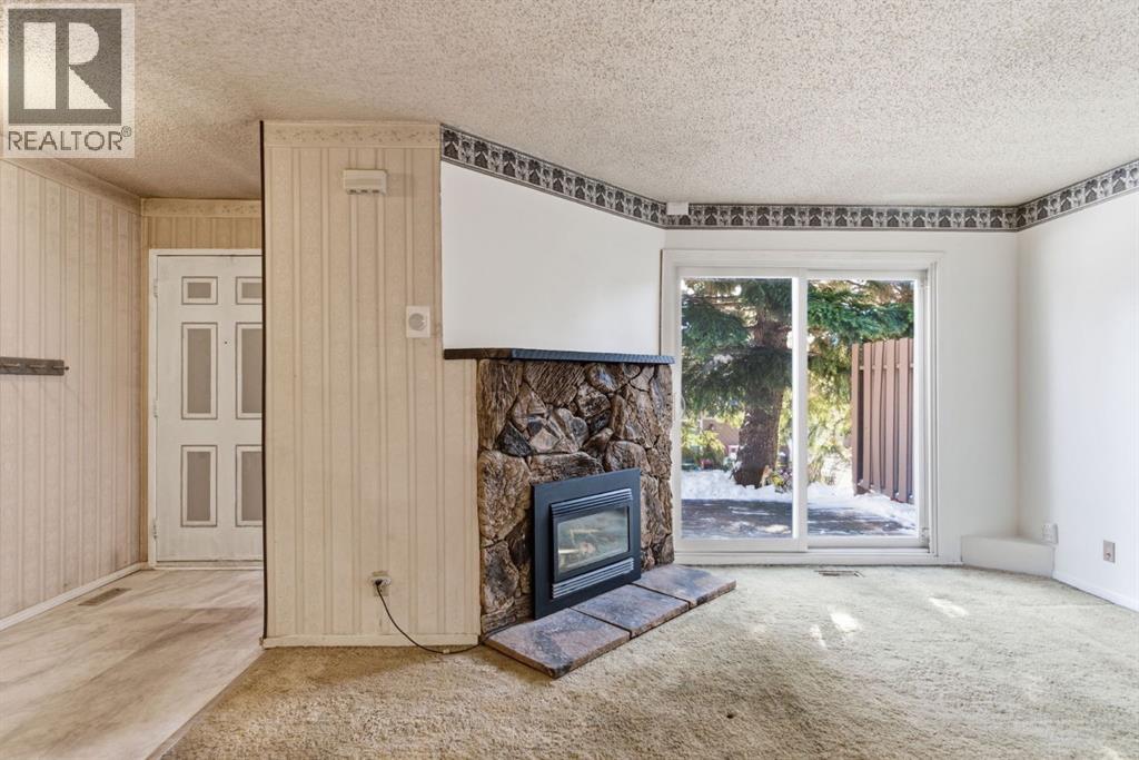 49, 4940 39 Avenue SW