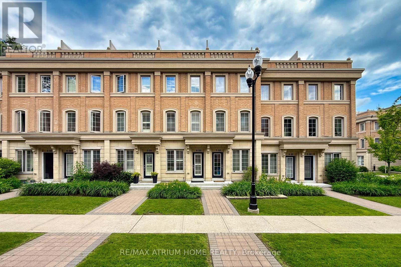 6 - 20 HARGRAVE LANE