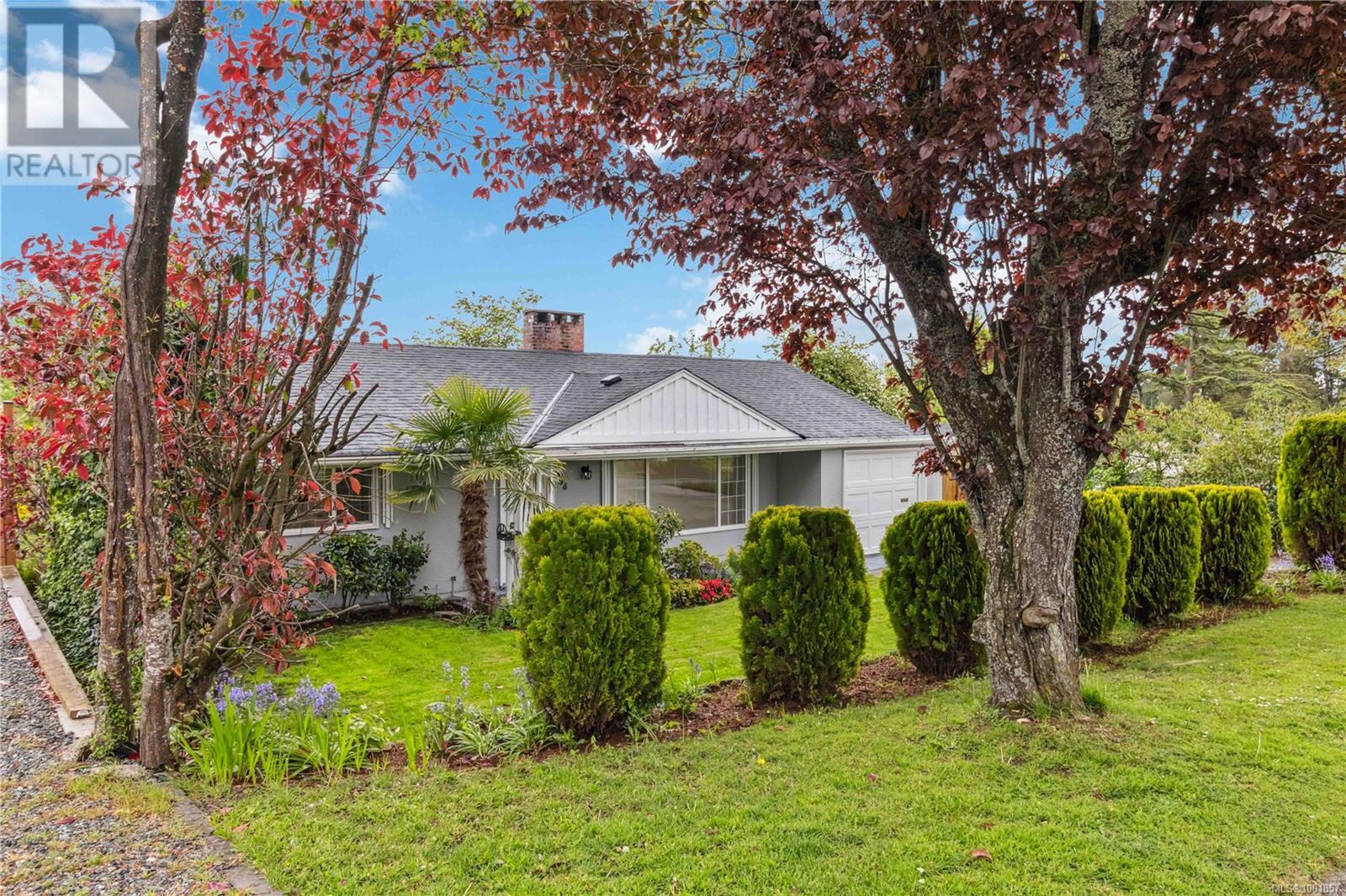 608 Lambie Dr