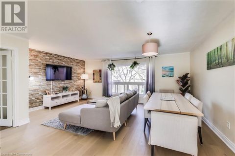 98 FALCONER Drive Unit# 72 Mississauga ON L5N1Y2