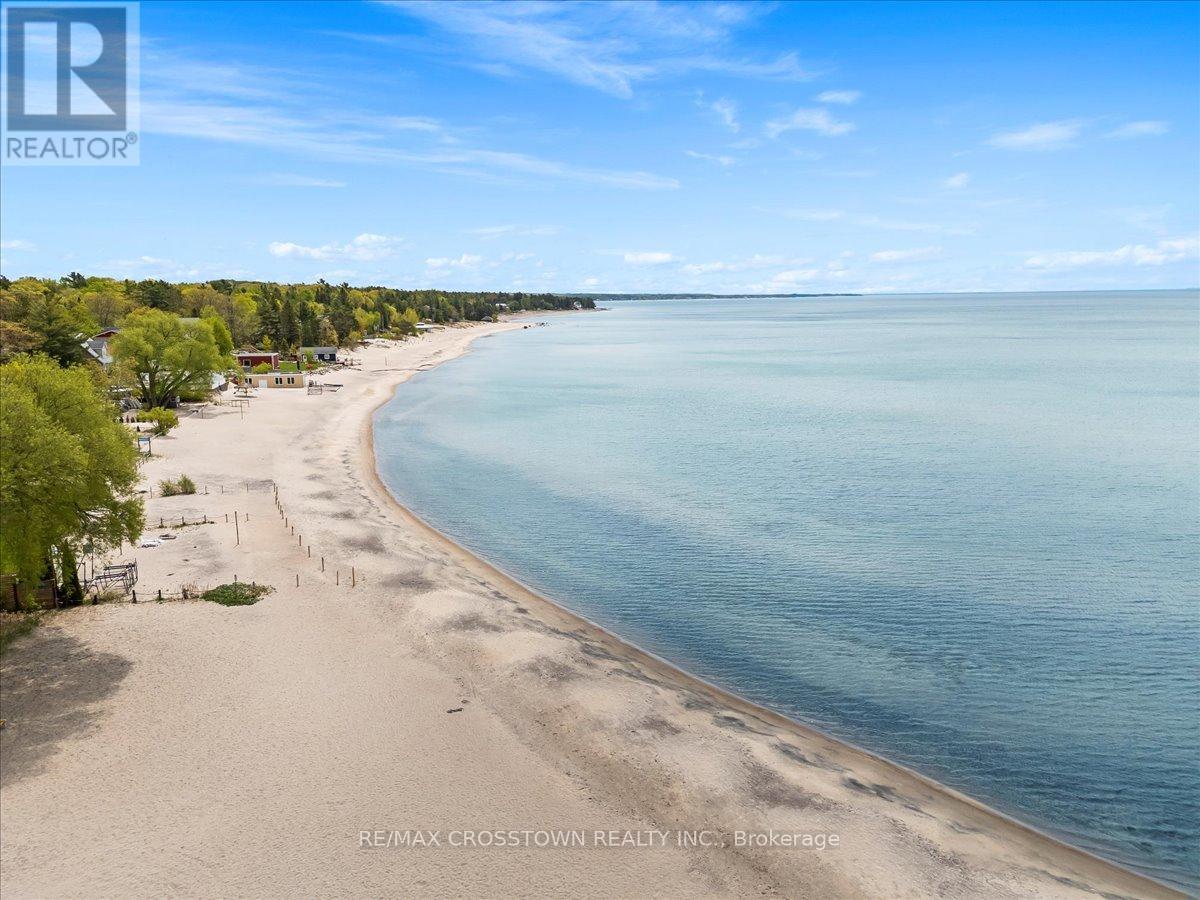 369 BALM BEACH ROAD W
