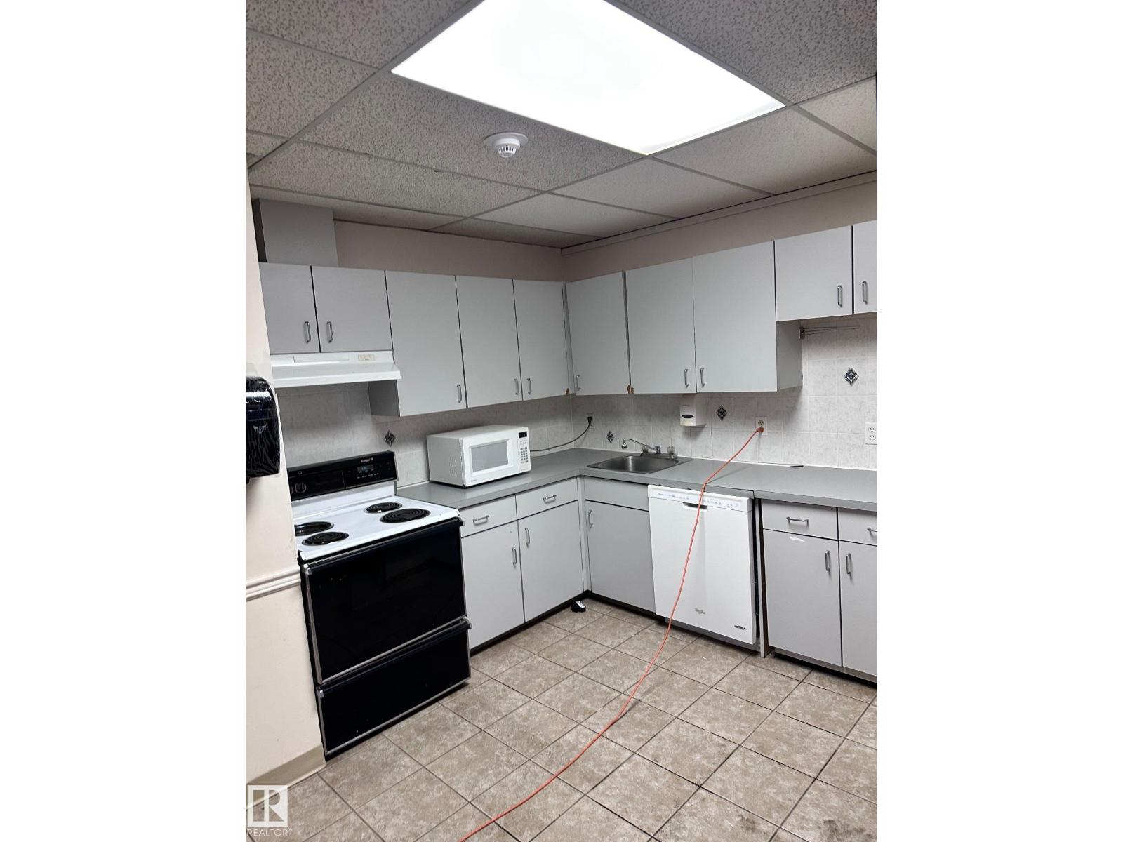 10709 105 ST NW