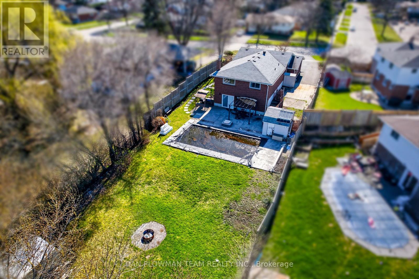 215 CENTRAL PARK BOULEVARD N