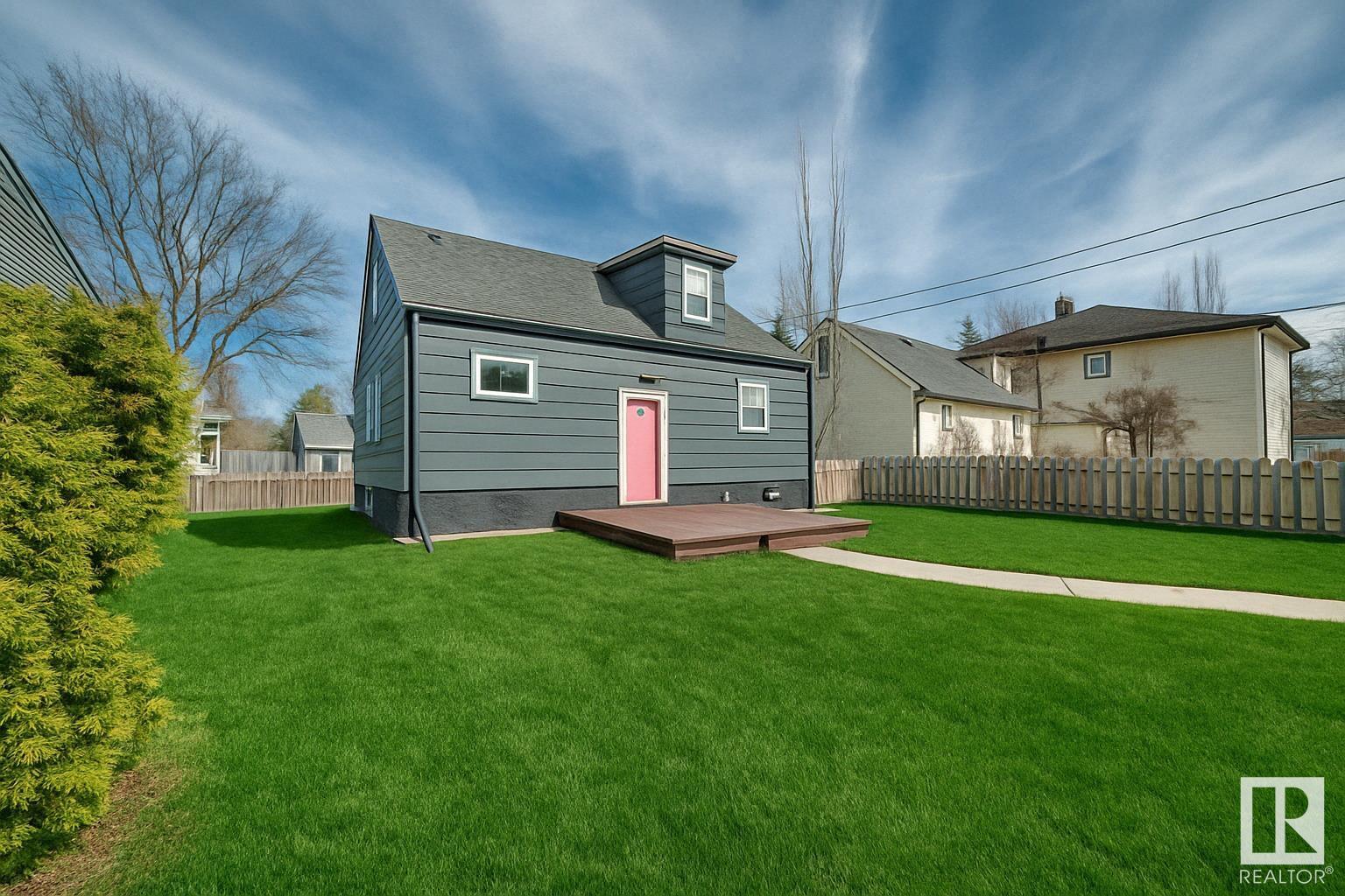10816 139 ST NW