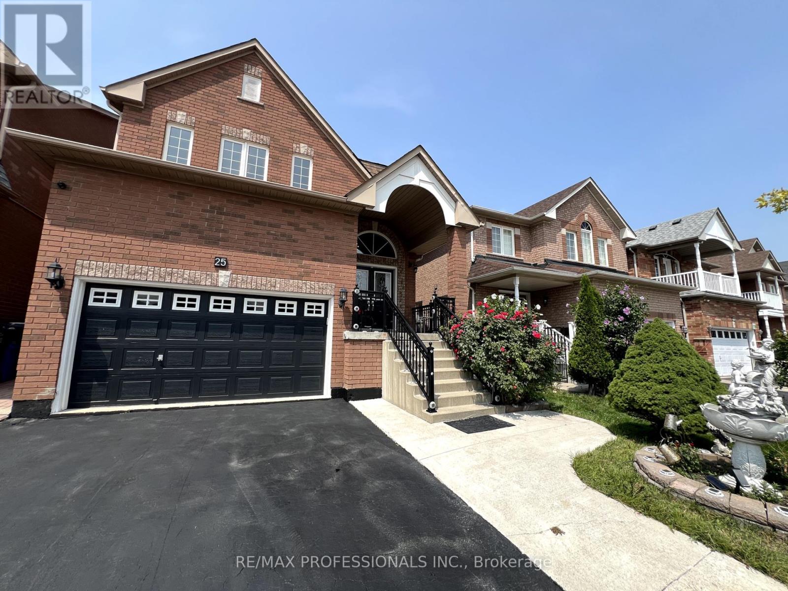 25 WHITEHOUSE CRESCENT