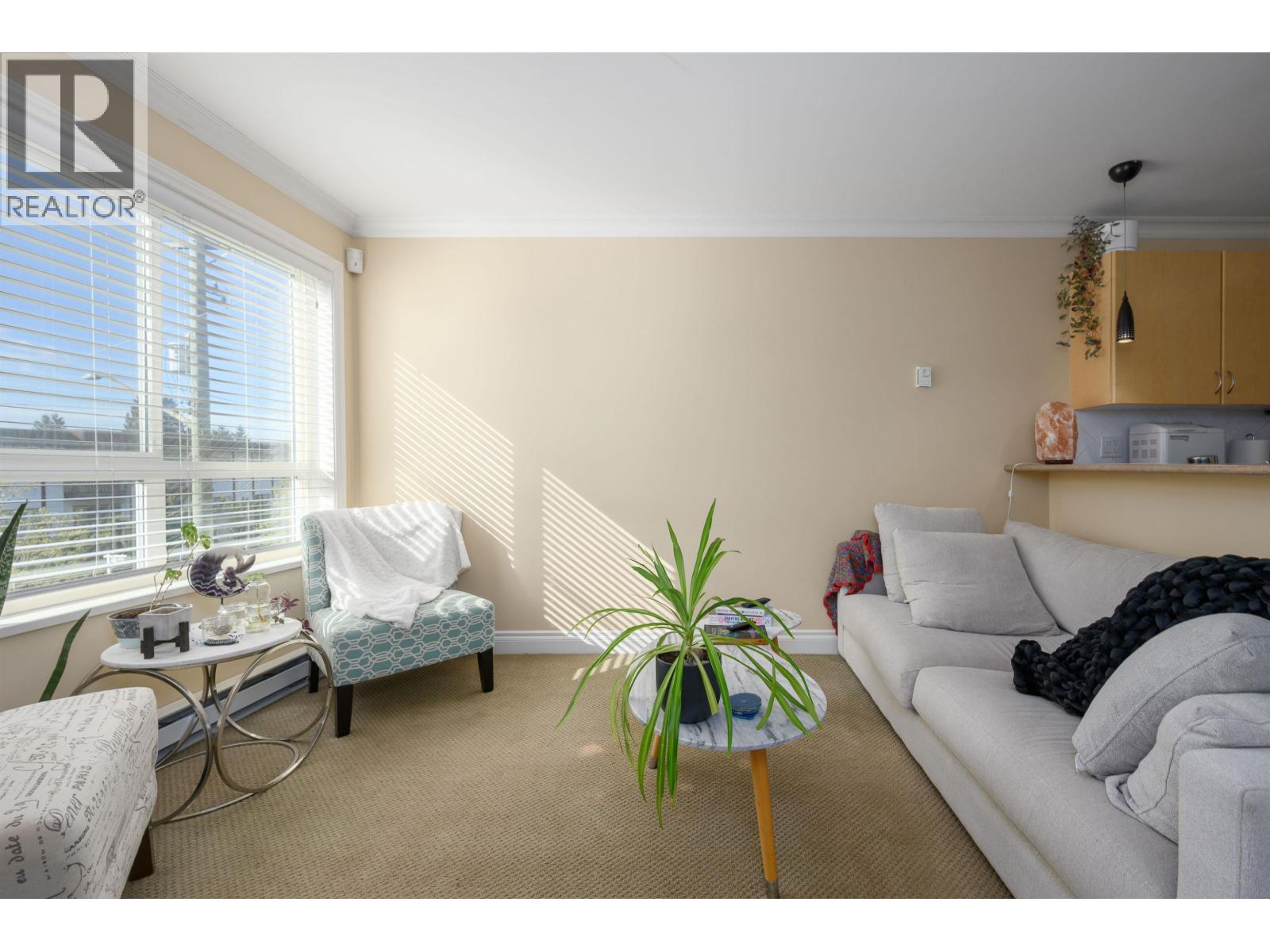 201 128 W 21ST STREET