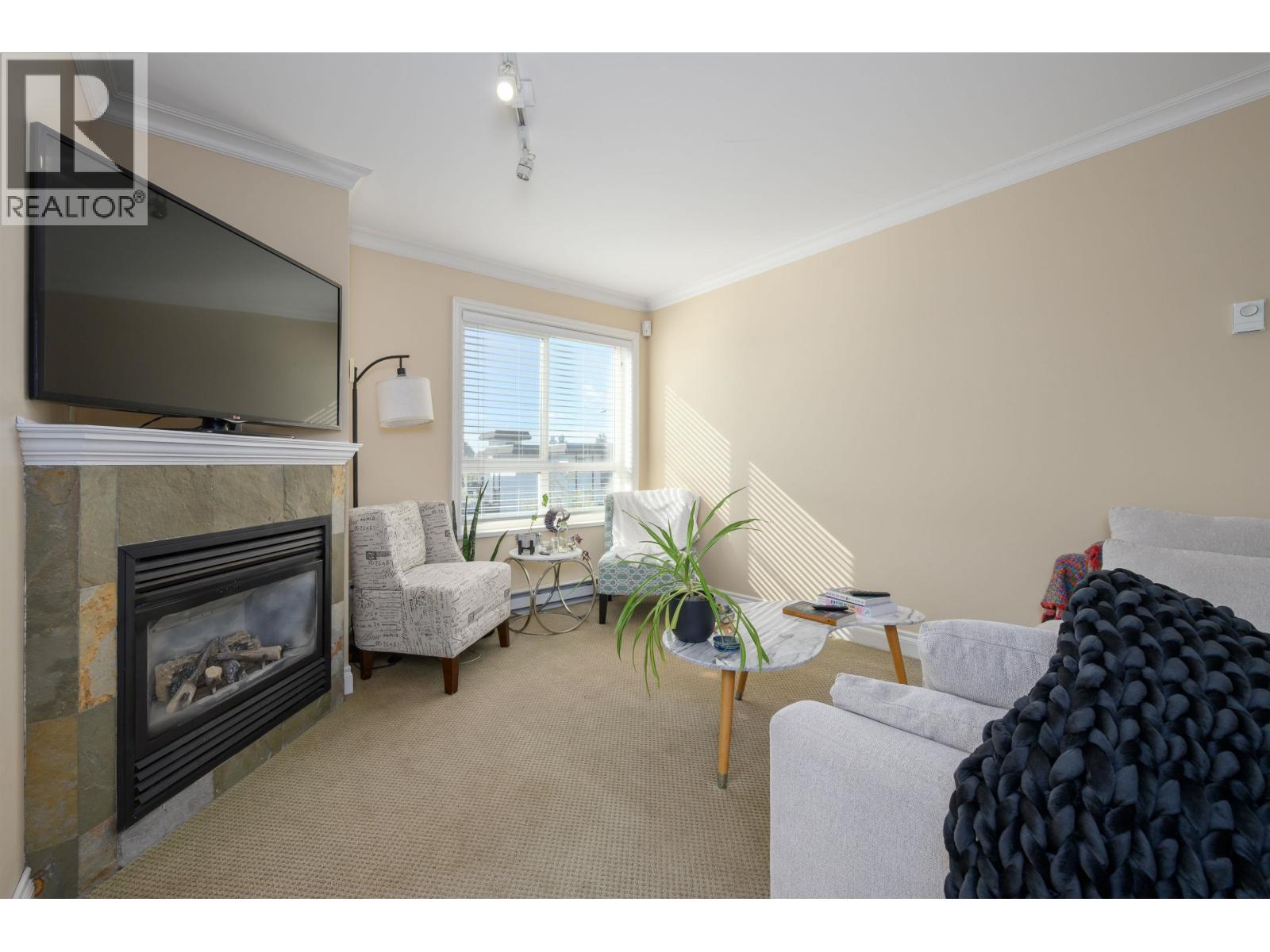 201 128 W 21ST STREET