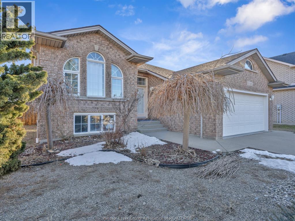 40 Sandy Lake DRIVE