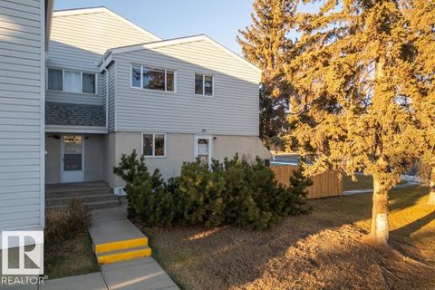 39 MCLEOD PL NW Edmonton AB T5A3A8