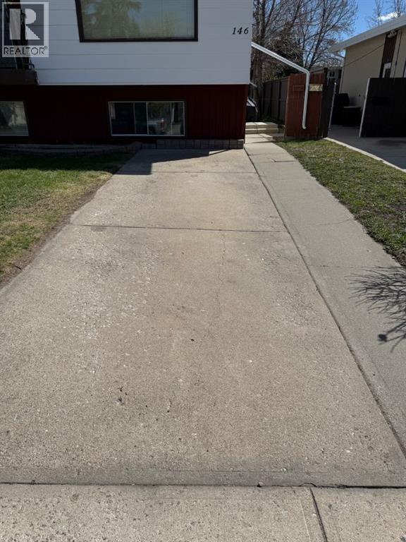 146 McGill Boulevard W