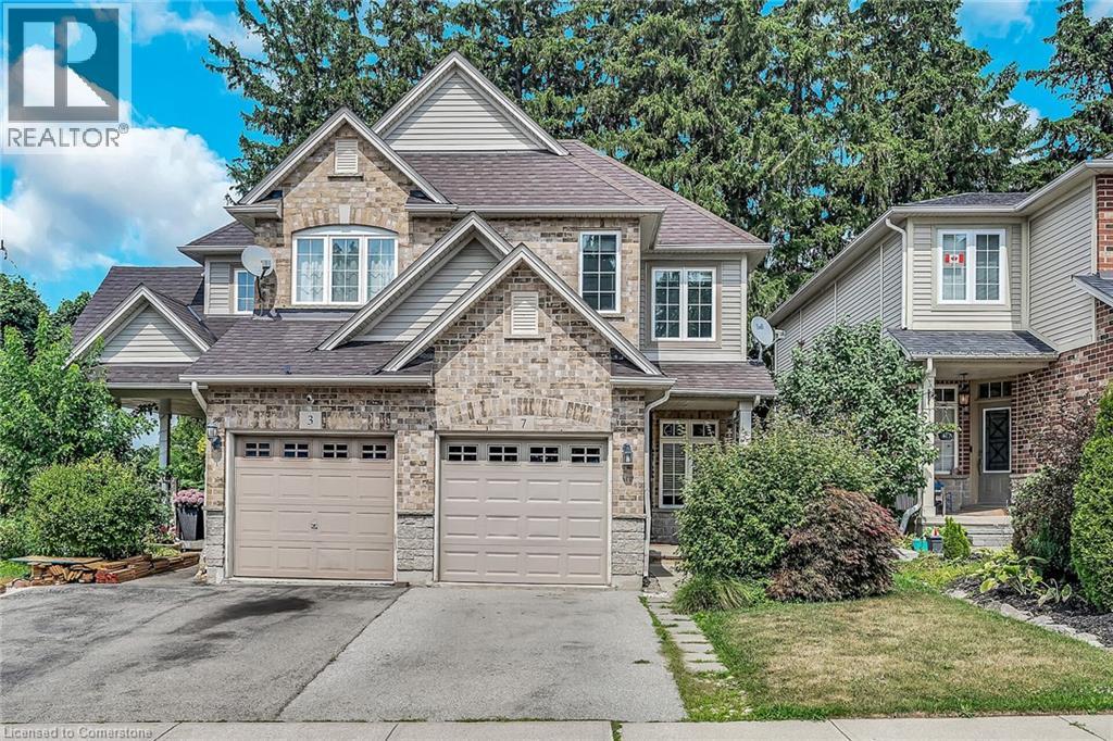 7 GOLDENVIEW Court